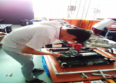 1R1G1B屋内屋外広告は事実上のでき事の展示会のための表示画面の使用料を導きました
