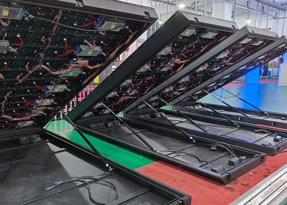 P4 壁掛け 広告用 屋外 LED スクリーン フロント フリップ キャビネット 雨前にはキャビネットを防ぎます