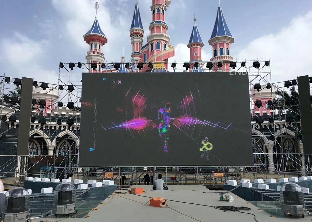 P3.9 アウトドアレンタル LEDスクリーン 防水 リアルタイムで同期 大イベントのニーズ